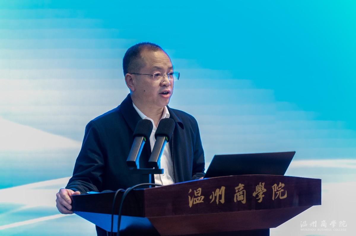 2024.3.7 溫州學(xué)主題系列沙龍會(huì)議 趙玻特寫 余泓毅攝-2.jpg