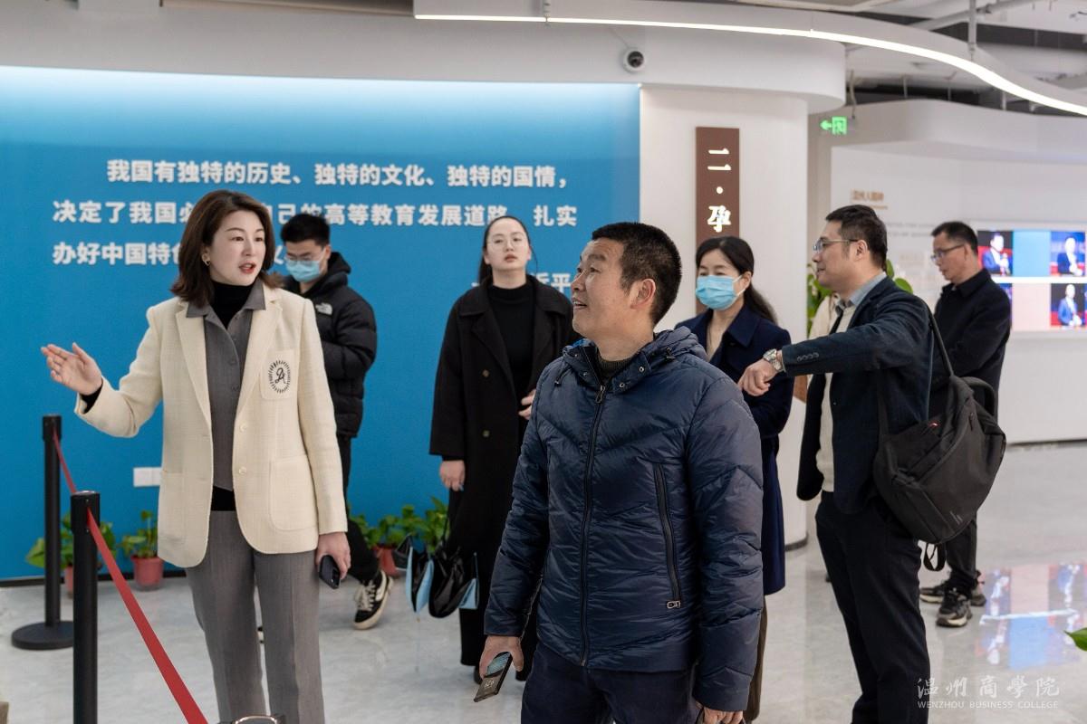 溫州市人社局來溫州商學院開展創(chuàng)就業(yè)工作調(diào)研 鄭彥愷攝 (4).JPG